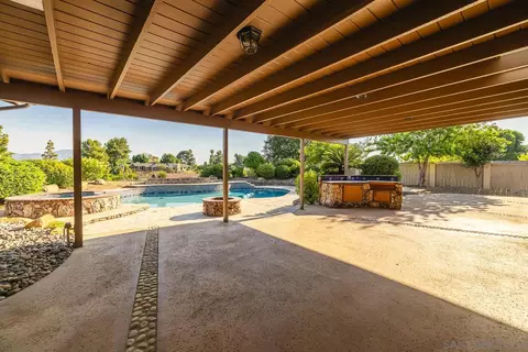 2015 Hidden Crest Dr, El Cajon, CA 92019 photo 17