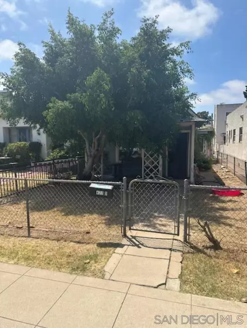 422 D Ave, Coronado, CA 92118