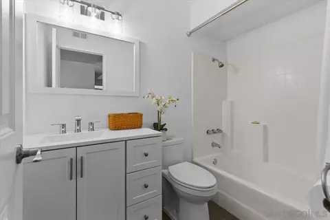 Bath - 835 Windcrest Dr, Carlsbad, CA 92011 photo 1 of 3