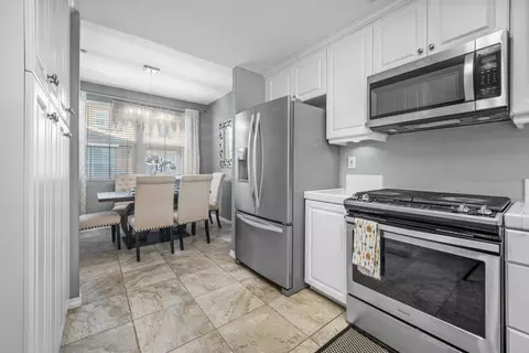 Kitchen - 10239 Daybreak Ln UNIT 2, Santee, CA 92071 photo 3 of 3