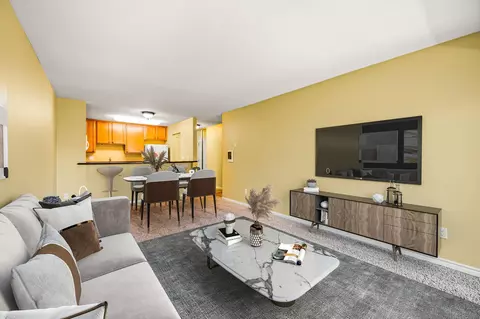 3030 Suncrest Dr #211, San Diego, CA 92116
