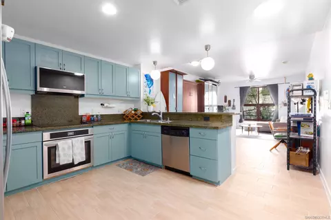 1150 J St #222, San Diego, CA 92101