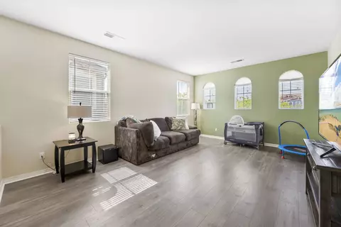 Living - 32698 Ritter Ct, Temecula, CA 92592 photo 5 of 5