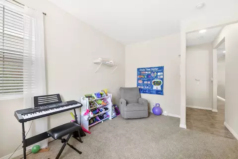 Entry Way - 32698 Ritter Ct, Temecula, CA 92592 photo 2 of 4