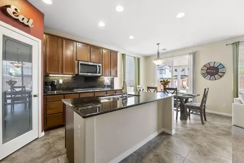 Kitchen - 32698 Ritter Ct, Temecula, CA 92592 photo 1 of 5