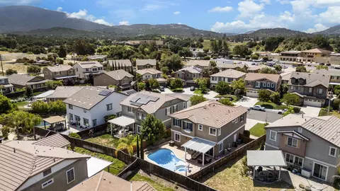 View/Area - 32698 Ritter Ct, Temecula, CA 92592 photo 4 of 10