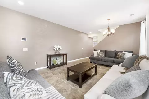 Living - 32698 Ritter Ct, Temecula, CA 92592 photo 2 of 5