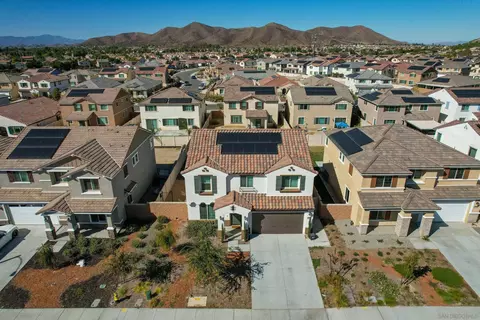 View/Area - 29580 E Falcon Hill Dr, Menifee, CA 92584 photo 2 of 3