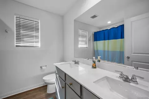 Bath - 29580 E Falcon Hill Dr, Menifee, CA 92584 photo 1 of 2