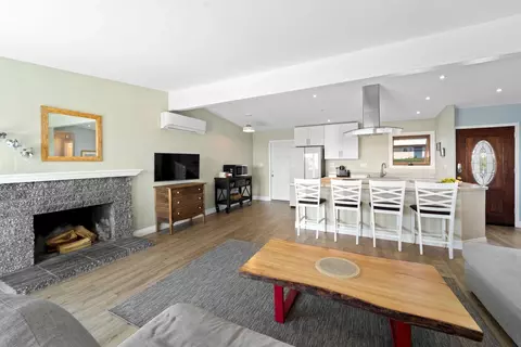 Living - 1132 Oleander Ave, Chula Vista, CA 91911 photo 2 of 4
