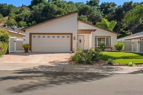 4613 Robbins St, San Diego, CA 92122