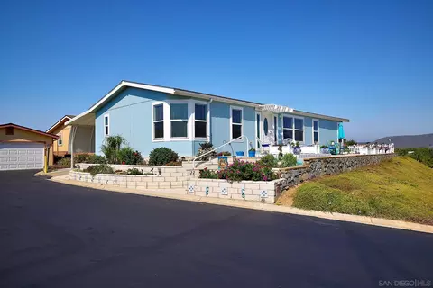 909 Richland Rd #SPC 122, San Marcos, CA 92069