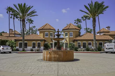 2020 Camino De La Reina #320, San Diego, CA 92108