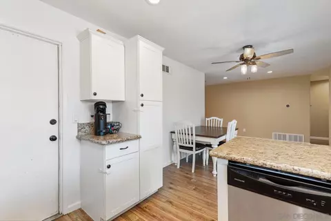 10217 Pinewood Vw, Santee, CA 92071 photo 12