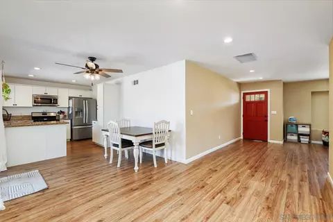 10217 Pinewood Vw, Santee, CA 92071 photo 11