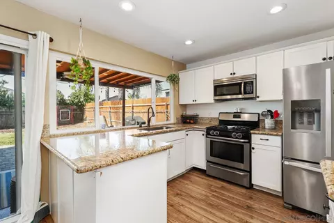 10217 Pinewood Vw, Santee, CA 92071 photo 8