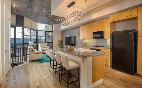 1050 Island Ave #102, San Diego, CA 92101