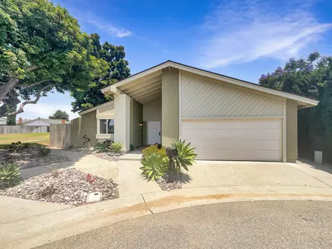 1037 Pheasant Ct, San Marcos, CA 92078