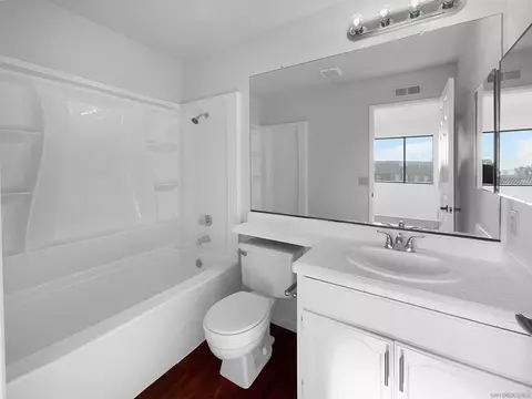 953 Boxwood Ct, Carlsbad, CA 92011 photo 7