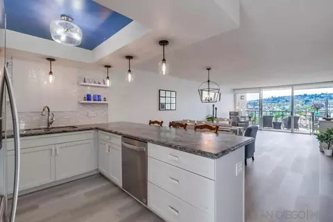 4944 Cass St #804, San Diego, CA 92109