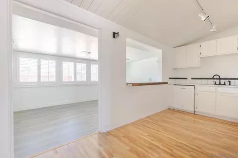 Living - 1587 Vine, El Centro, CA 92243 photo 5 of 10