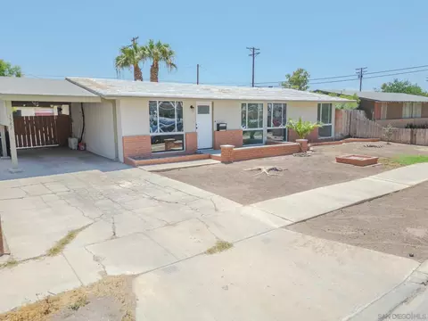 Exterior - 1587 Vine, El Centro, CA 92243 photo 9 of 9
