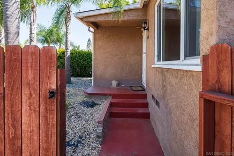 4062 Charles St, La Mesa, CA 91941 photo 2