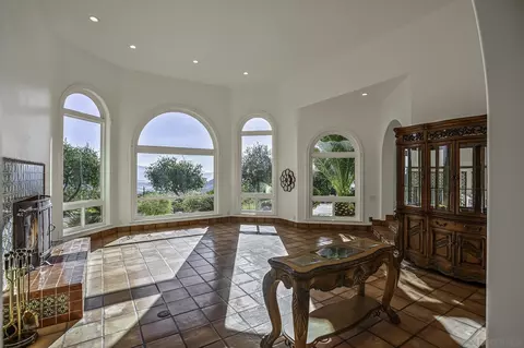 Living - 14897 Presilla Dr, Jamul, CA 91935 photo 3 of 6
