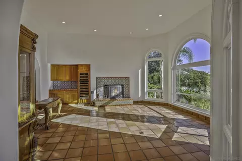 Living - 14897 Presilla Dr, Jamul, CA 91935 photo 4 of 6