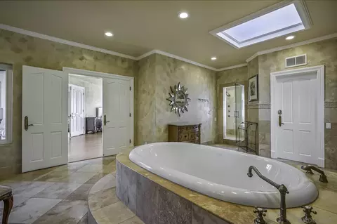 Bath - 14897 Presilla Dr, Jamul, CA 91935 photo 3 of 8