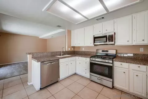 30730 Sky Terrace Dr, Temecula, CA 92592 photo 6