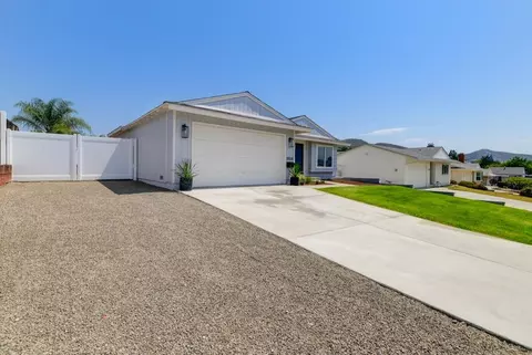 10128 Pinewood Vw, Santee, CA 92071 photo 2