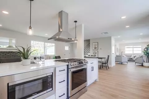 7384 Tuxford Dr, San Diego, CA 92119