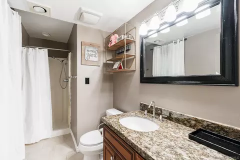Bath - 2633 Summitview Ln, Spring Valley, CA 91977 photo 2 of 3
