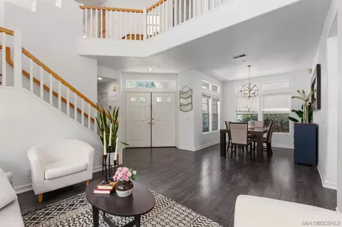 2396 Fallbrook Pl, Escondido, CA 92027 photo 9