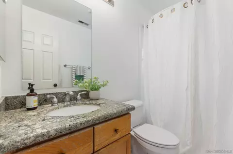 2396 Fallbrook Pl, Escondido, CA 92027 photo 32