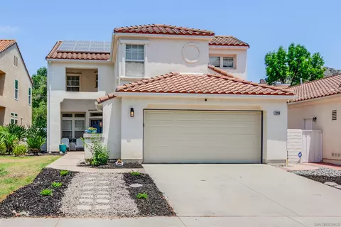 2396 Fallbrook Pl, Escondido, CA 92027 photo 3