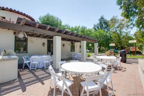 2396 Fallbrook Pl, Escondido, CA 92027 photo 46
