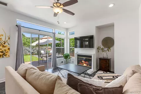 2396 Fallbrook Pl, Escondido, CA 92027 photo 10