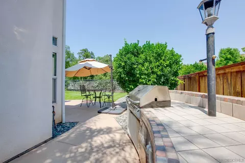 2396 Fallbrook Pl, Escondido, CA 92027 photo 36