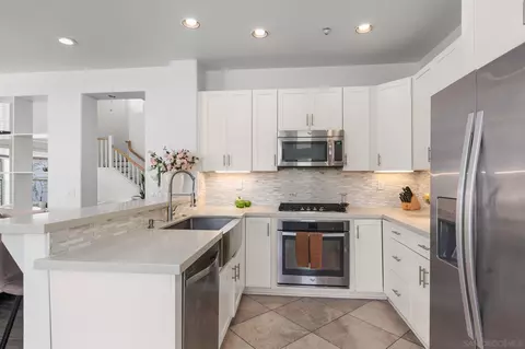 2396 Fallbrook Pl, Escondido, CA 92027 photo 15