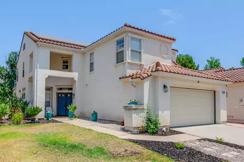 2396 Fallbrook Pl, Escondido, CA 92027 photo 2