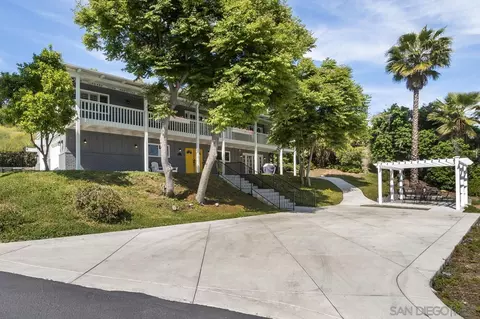 9174 Mollywoods Ave, La Mesa, CA 91941