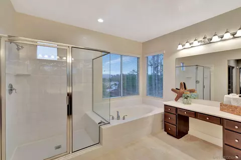 Bath - 2329 Masters Rd, Carlsbad, CA 92008 photo 1 of 4