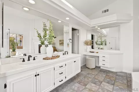 1363 Corte Alveo, Oceanside, CA 92057 photo 36