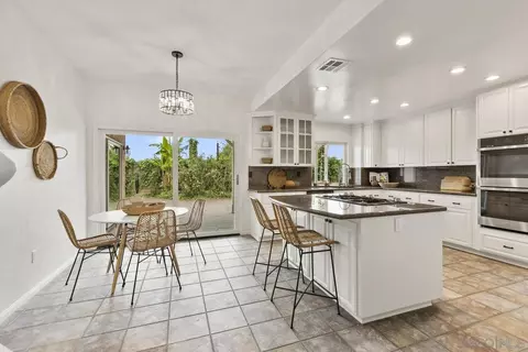 1363 Corte Alveo, Oceanside, CA 92057 photo 15