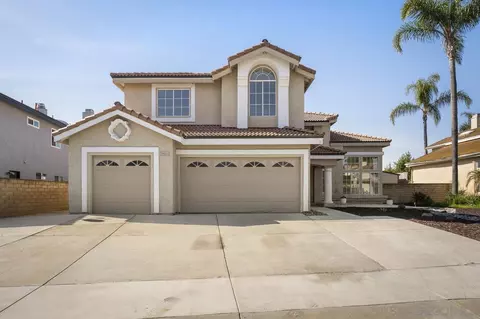 1363 Corte Alveo, Oceanside, CA 92057 photo 2