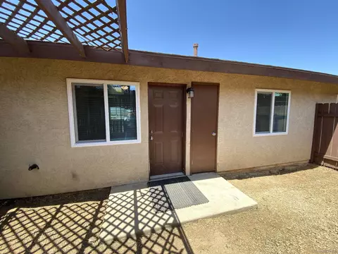 Exterior - 21120 Santa Maria Dr, Tehachapi, CA 93561 photo 2 of 5