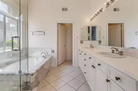 696 Calle Montera, Escondido, CA 92025 photo 11