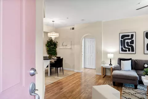 2707 Lake Pointe Dr #106, Spring Valley, CA 91977 photo 2